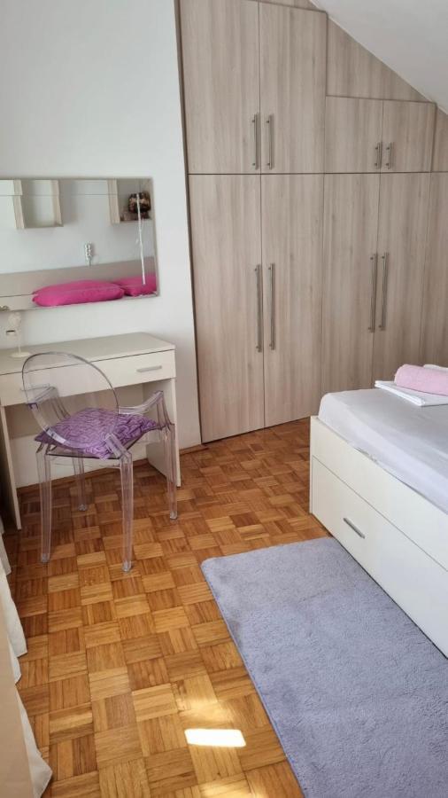 Apartment Natasha Biograd Na Moru Exteriör bild