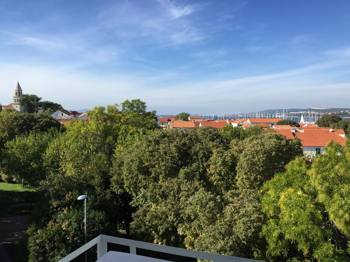 Apartment Natasha Biograd Na Moru Exteriör bild